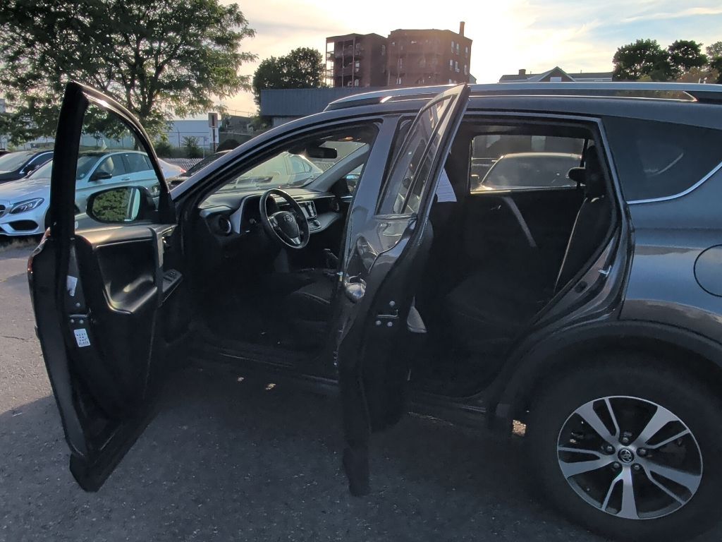 2018 Toyota RAV4 XLE Worcester MA