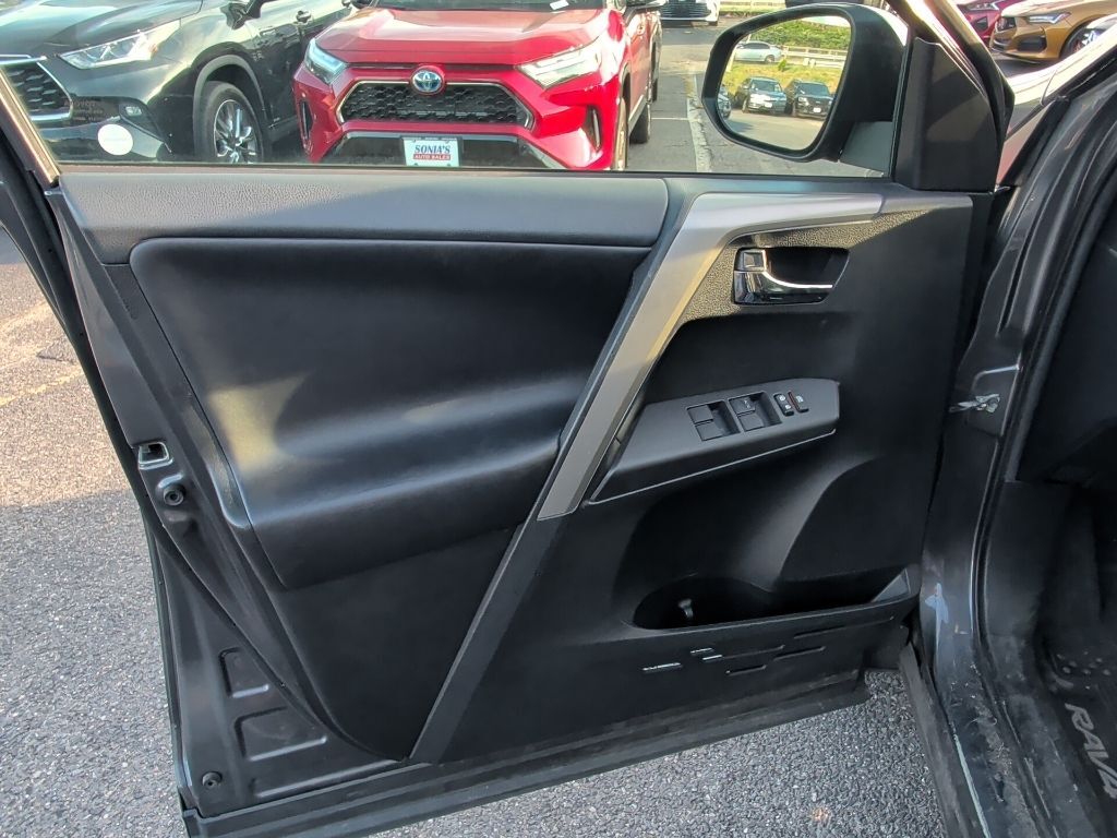2018 Toyota RAV4 XLE Worcester MA