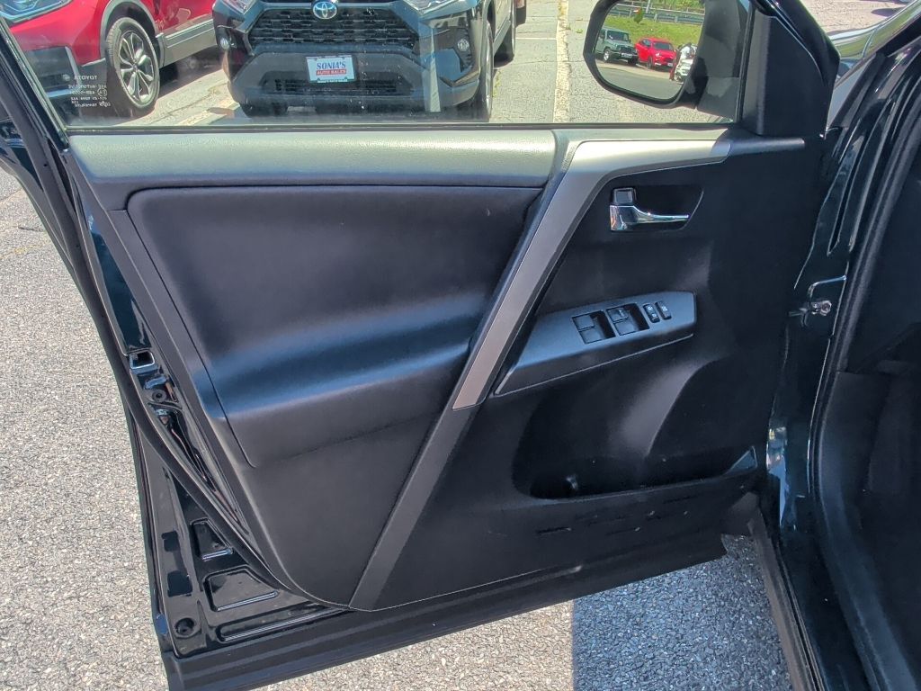 2018 Toyota RAV4 XLE Worcester MA