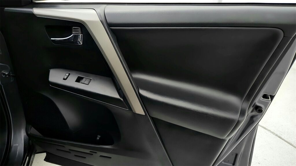 2018 Toyota RAV4 XLE Laurel MD