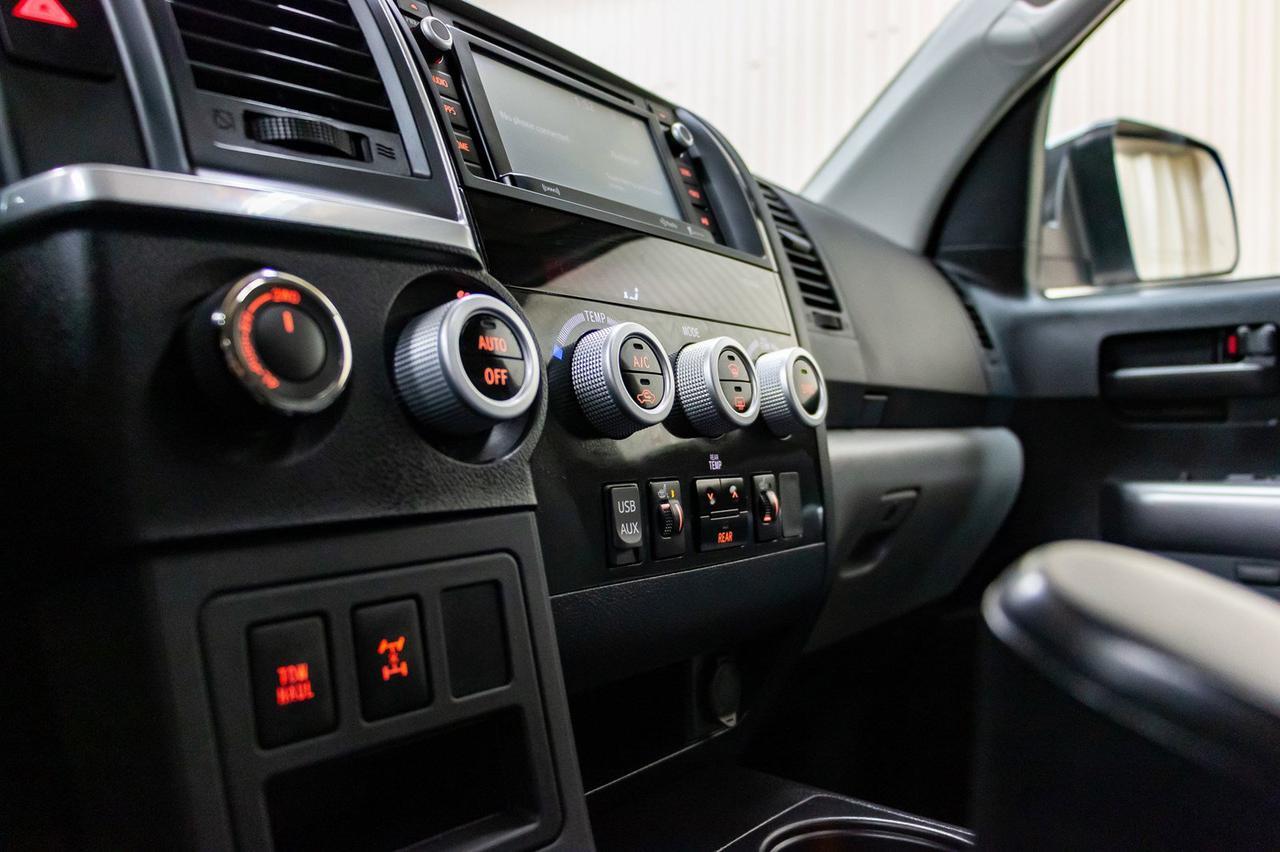 2018 Toyota Sequoia AWD SR5 Leather Roof BCam Red Deer AB