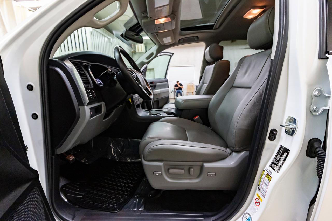 2018 Toyota Sequoia AWD SR5 Leather Roof BCam Red Deer AB