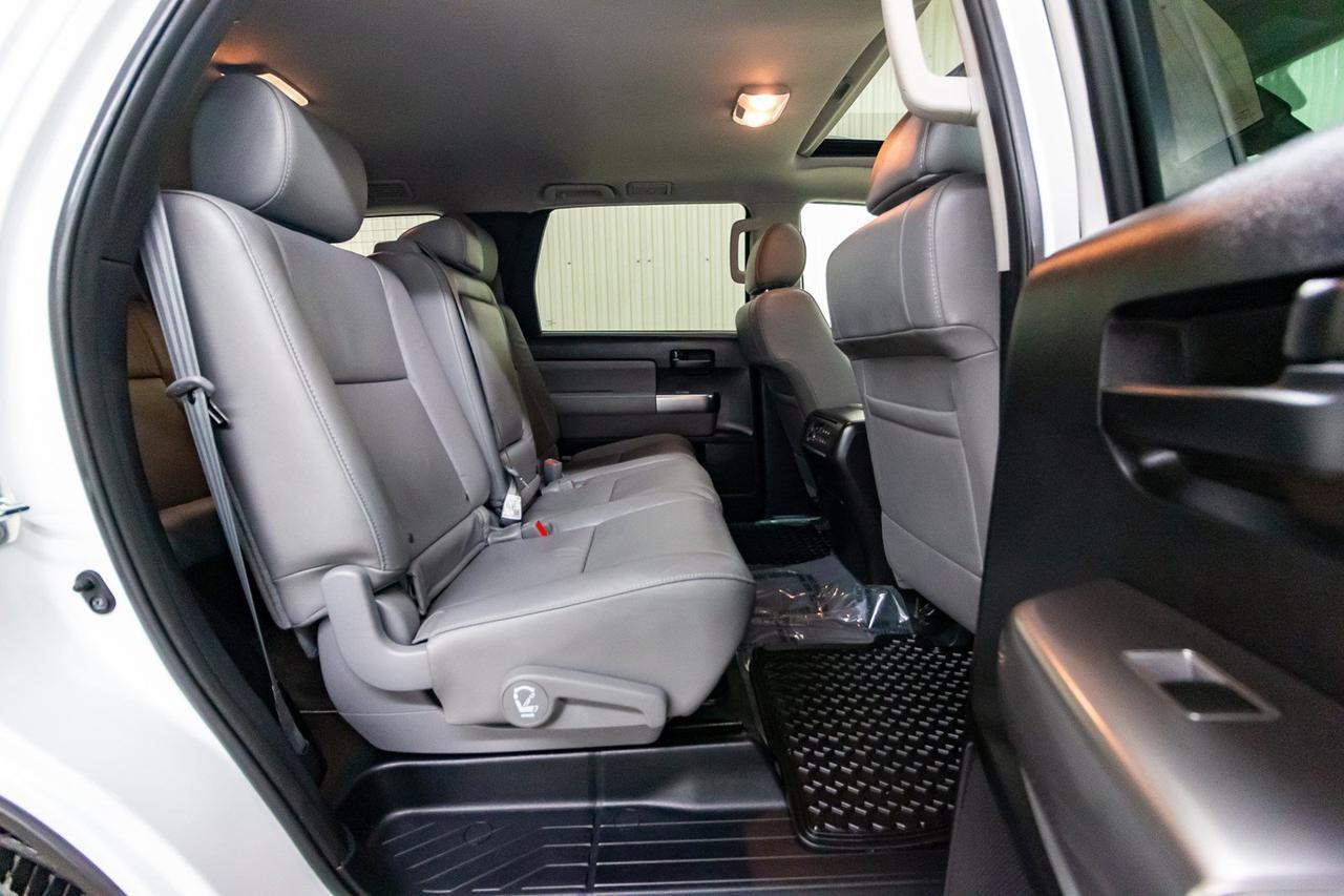 2018 Toyota Sequoia AWD SR5 Leather Roof BCam Red Deer AB