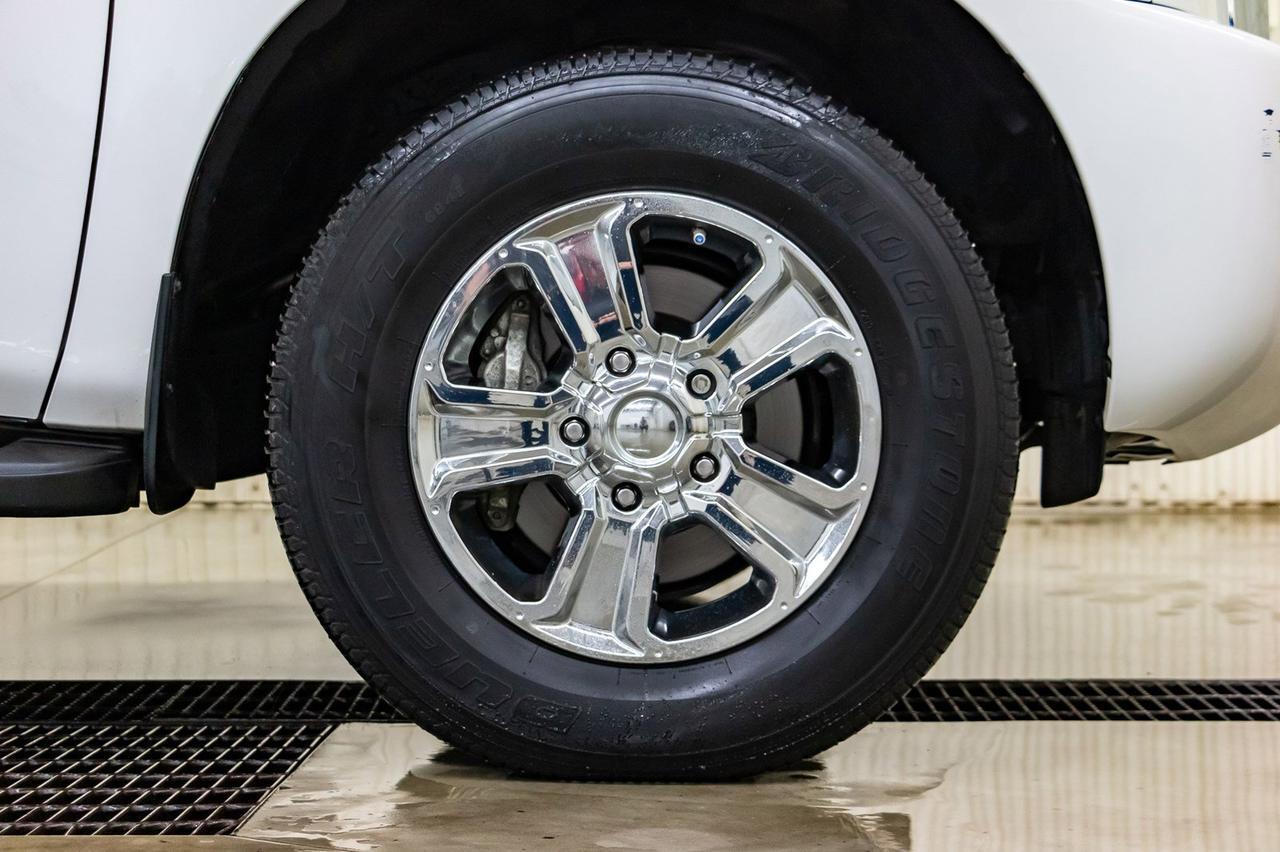 2018 Toyota Sequoia AWD SR5 Leather Roof BCam Red Deer AB