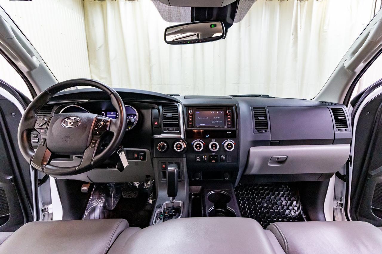2018 Toyota Sequoia AWD SR5 Leather Roof BCam Red Deer AB