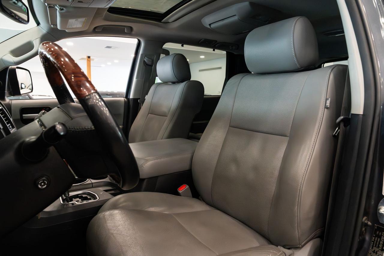 2018 Toyota Sequoia Platinum Gladstone OR