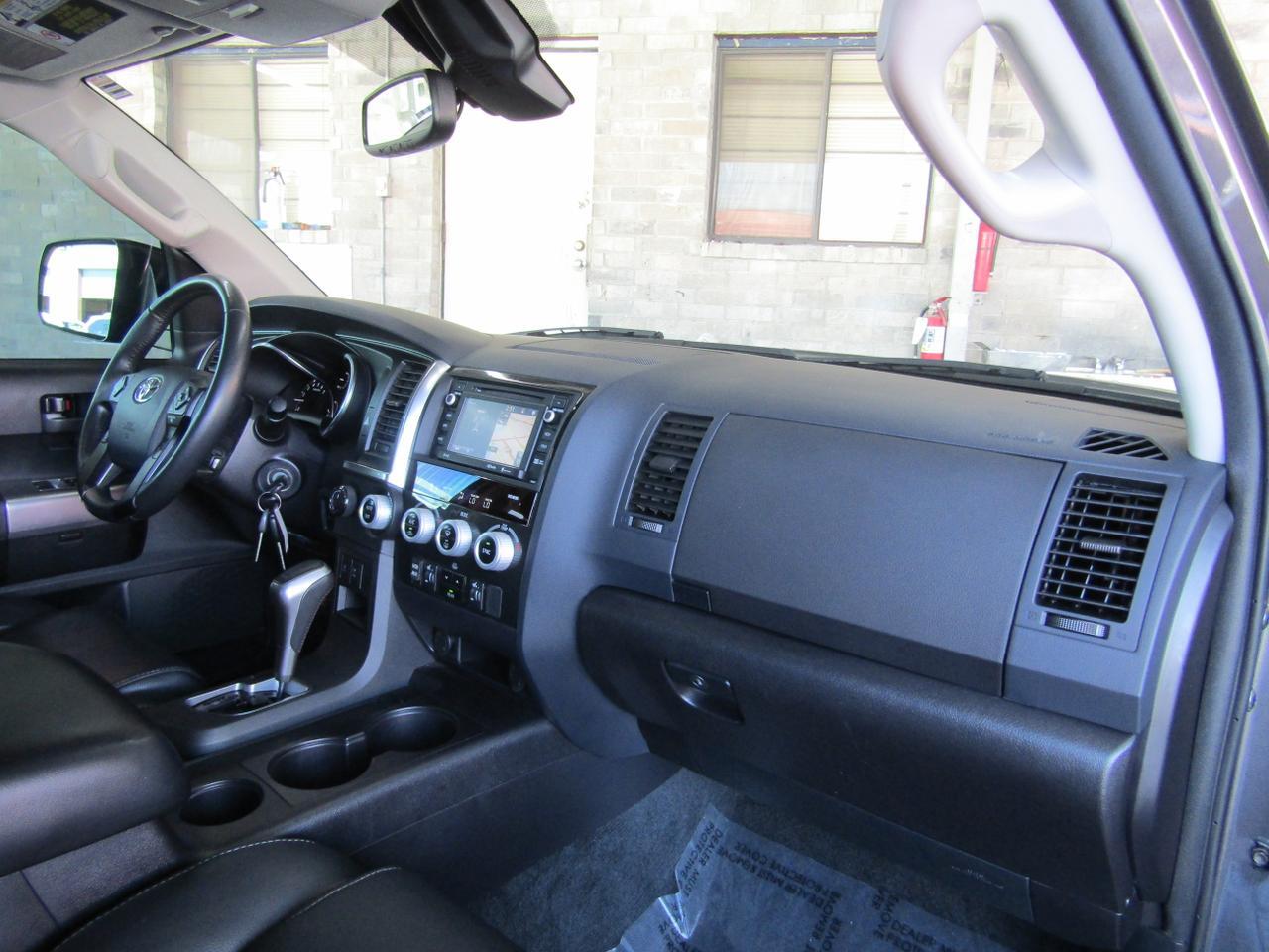 2018 Toyota Sequoia SR5 4WD (Natl) Grand Prairie TX