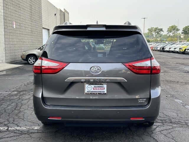 2018 Toyota Sienna  Glendale Heights IL