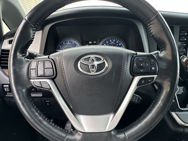 2018 Toyota Sienna  Glendale Heights IL