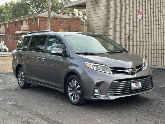 2018 Toyota Sienna  Glendale Heights IL