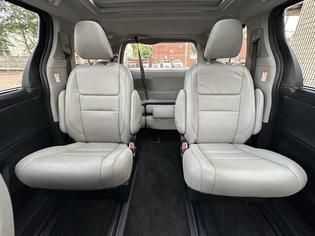 2018 Toyota Sienna  Glendale Heights IL