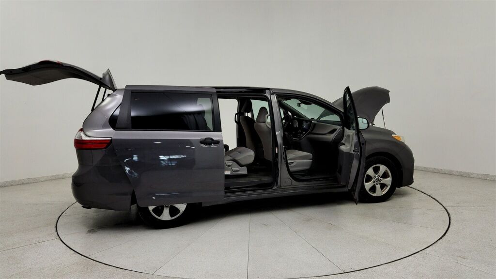 2018 Toyota Sienna L Laurel MD