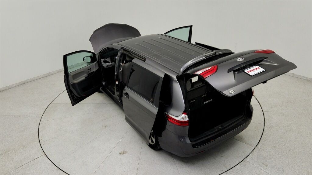 2018 Toyota Sienna L Laurel MD