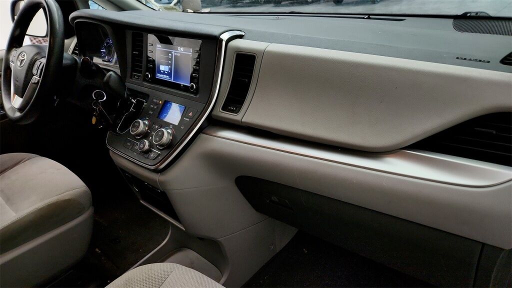 2018 Toyota Sienna L Laurel MD