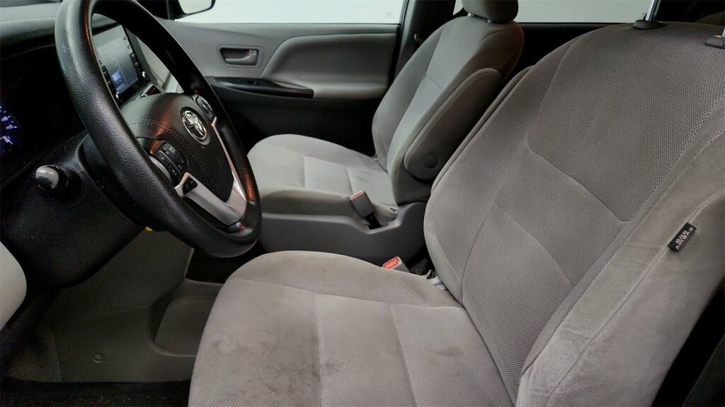 2018 Toyota Sienna L Laurel MD