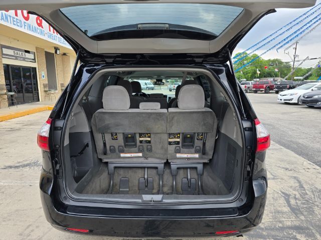 2018 Toyota Sienna LE 7 Passenger | LE 8 Passenger San Antonio TX