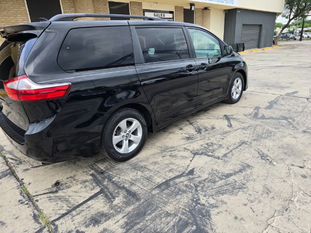 2018 Toyota Sienna LE 7 Passenger | LE 8 Passenger San Antonio TX