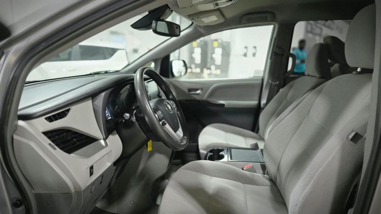 2018 Toyota Sienna LE 8 Passenger Miami FL