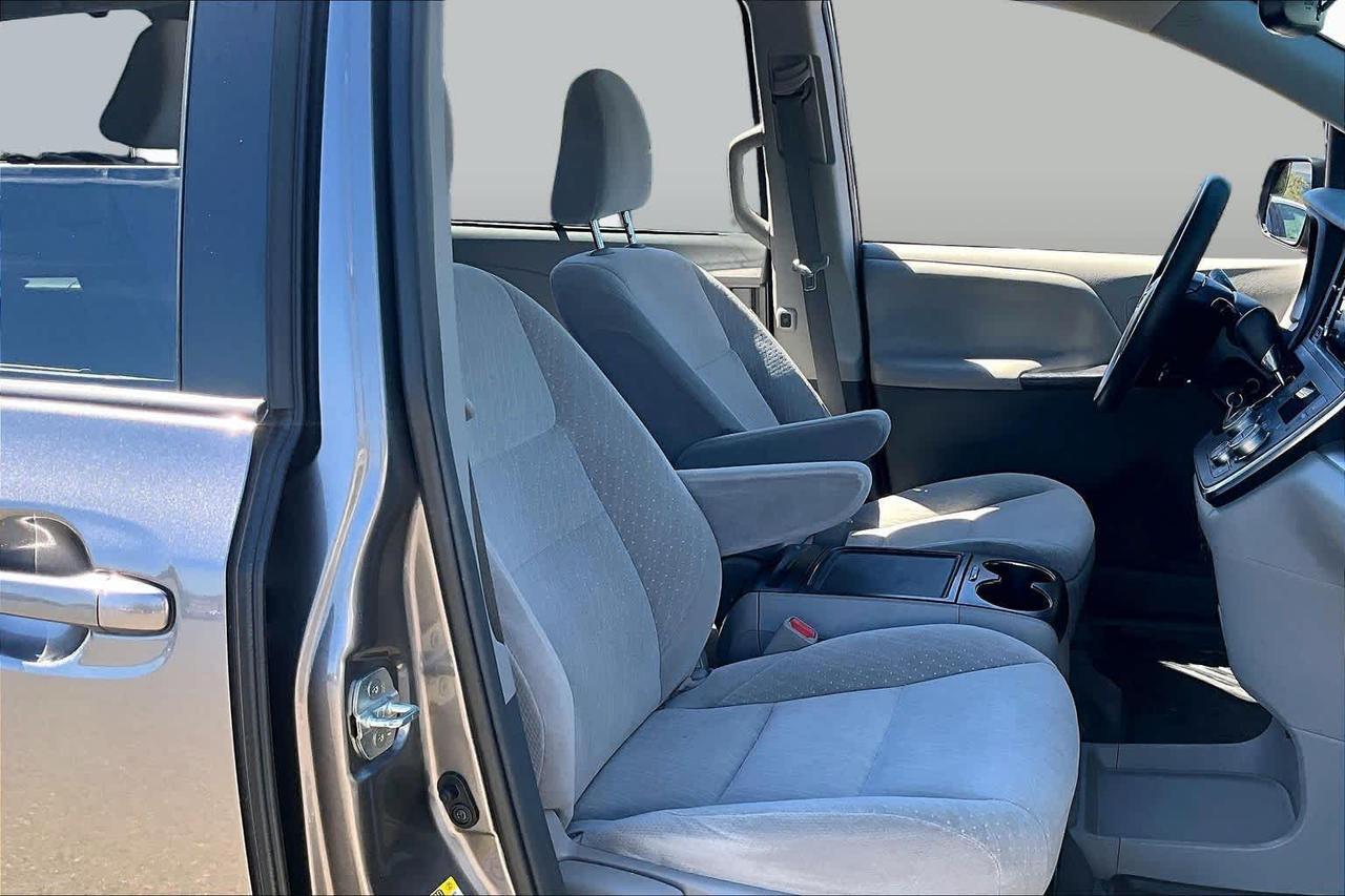 2018 Toyota Sienna LE Folsom CA