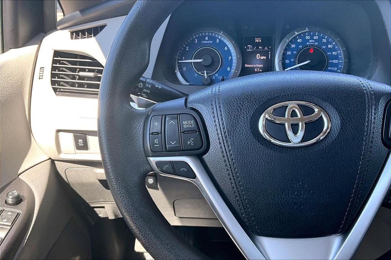 2018 Toyota Sienna LE Folsom CA