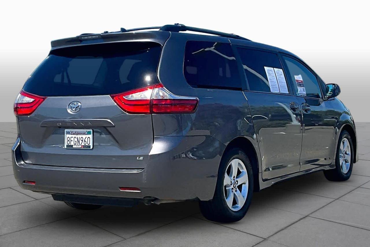 2018 Toyota Sienna LE Folsom CA