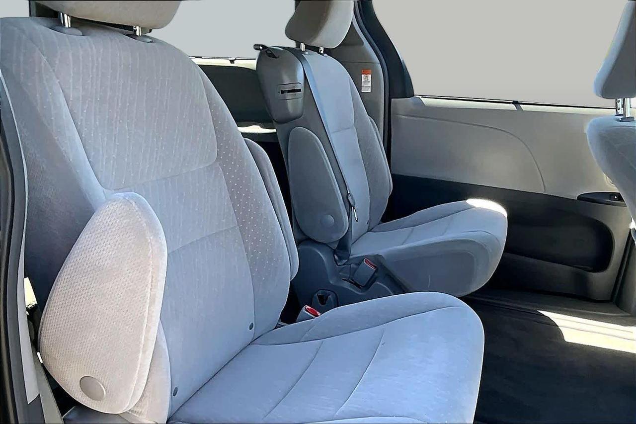 2018 Toyota Sienna LE Folsom CA