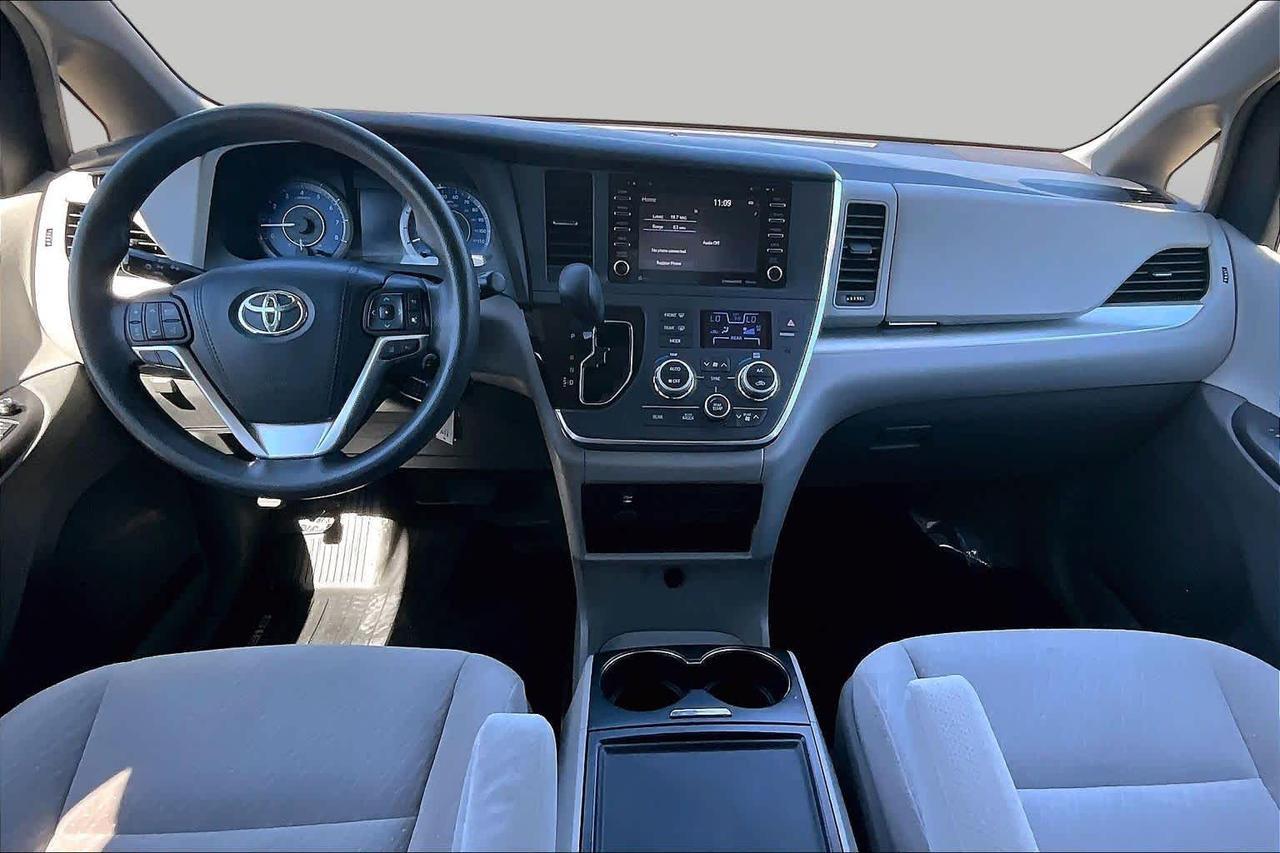 2018 Toyota Sienna LE Folsom CA