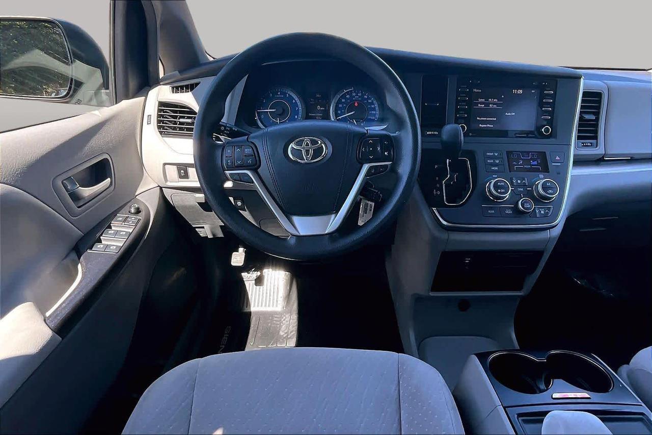 2018 Toyota Sienna LE Folsom CA