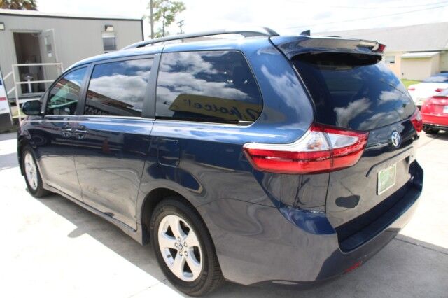 2018 Toyota Sienna LE Melbourne FL