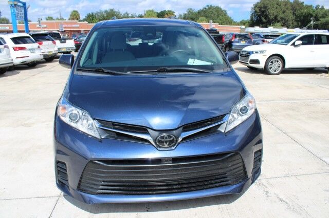 2018 Toyota Sienna LE Melbourne FL