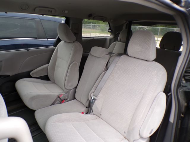 2018 Toyota Sienna LE San Antonio TX