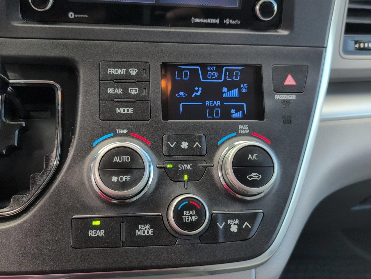 2018 Toyota Sienna LE San Antonio TX