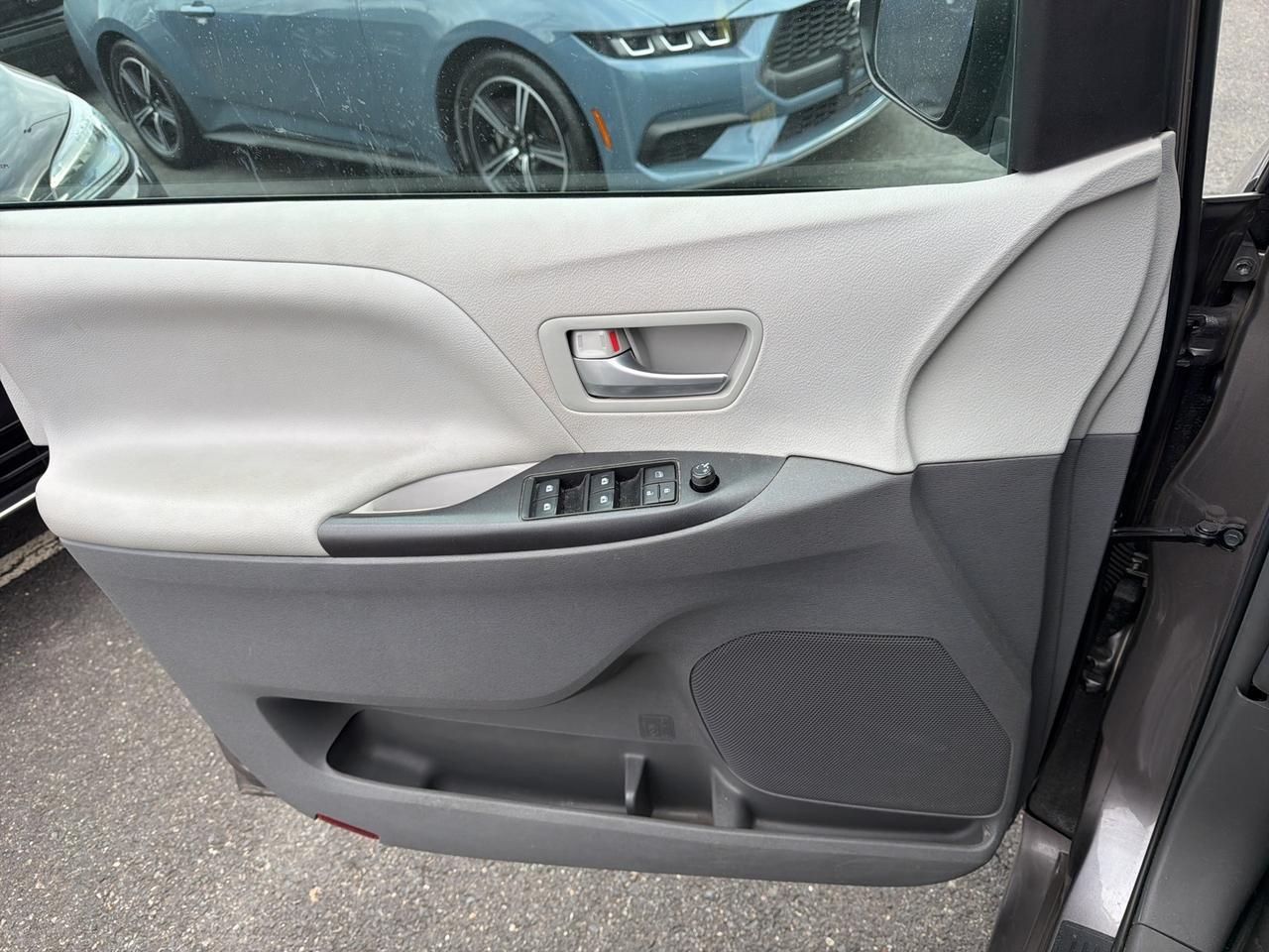 2018 Toyota Sienna LE Gaithersburg MD