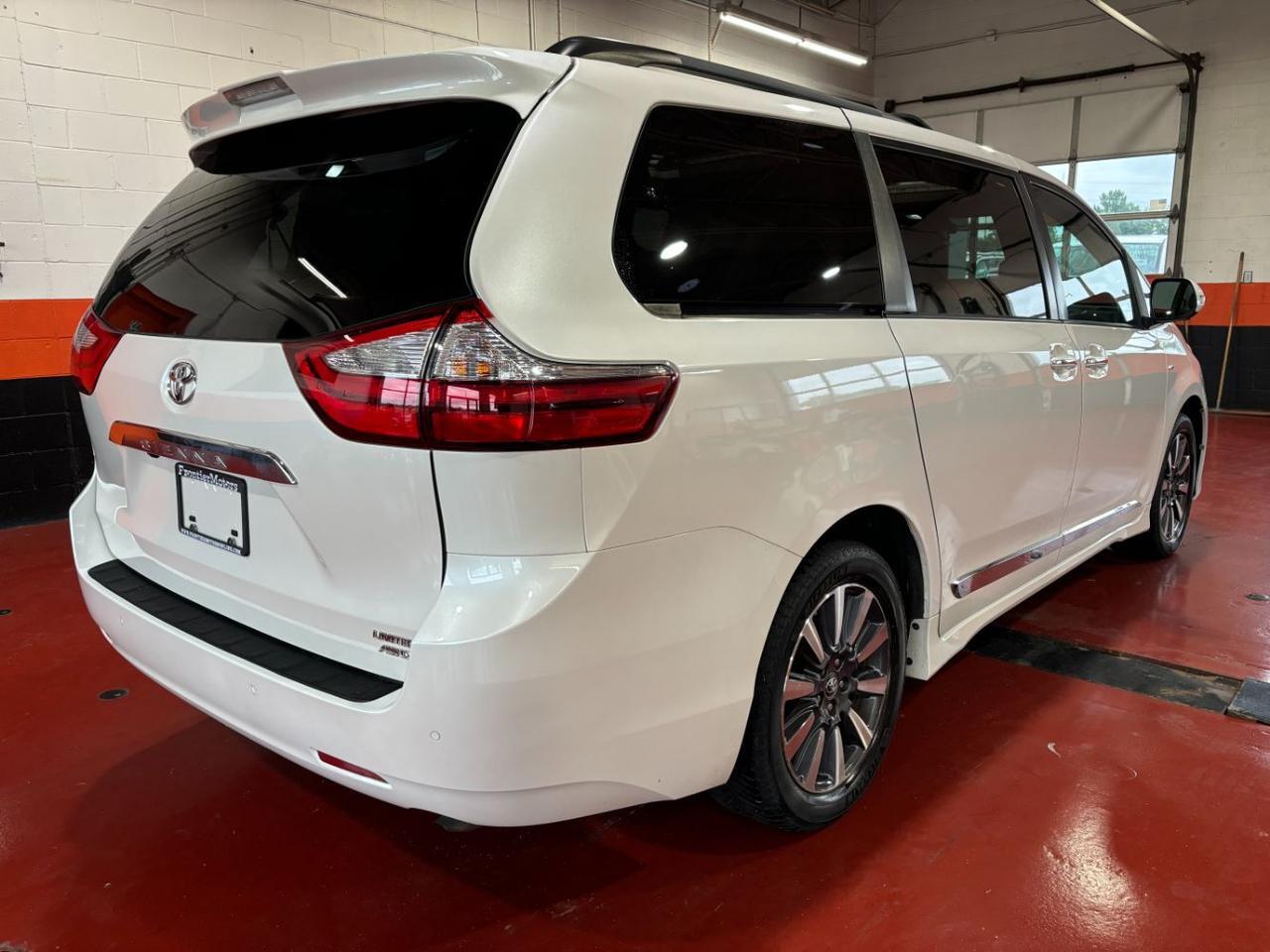 2018 Toyota Sienna Limited 7 Passenger Franklin OH