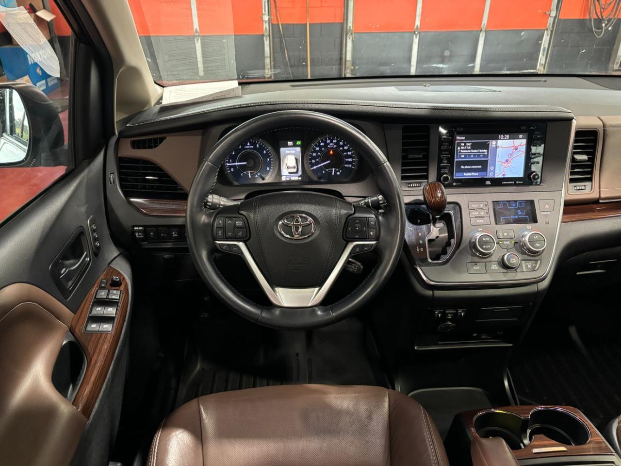 2018 Toyota Sienna Limited 7 Passenger Franklin OH