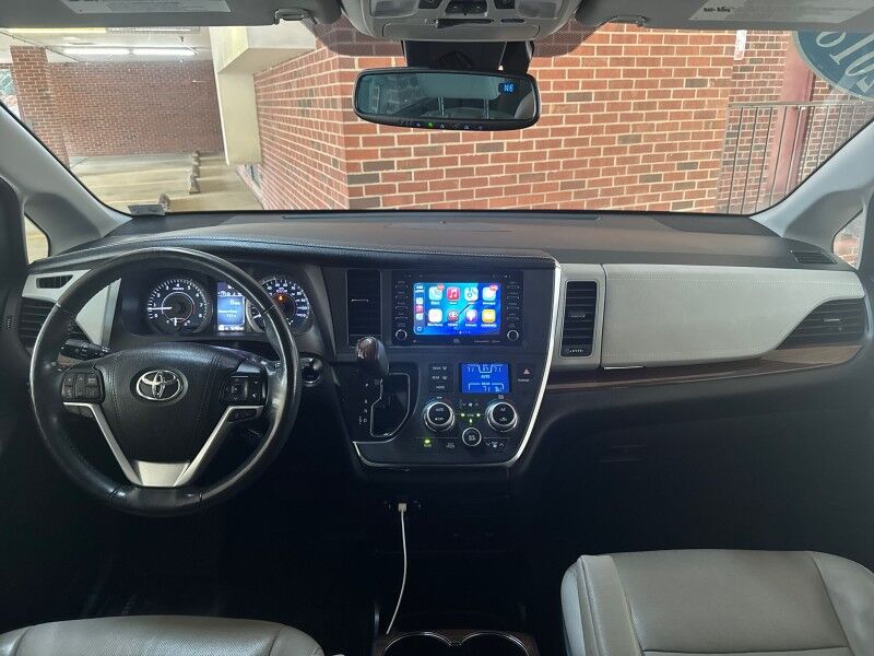 2018 Toyota Sienna Limited Premium 7-Passenger AWD Arlington VA