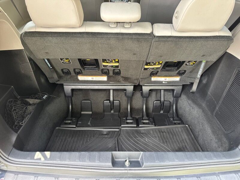 2018 Toyota Sienna Limited Premium AWD 7-Passenger w/ Entertainment Pkg Arlington VA