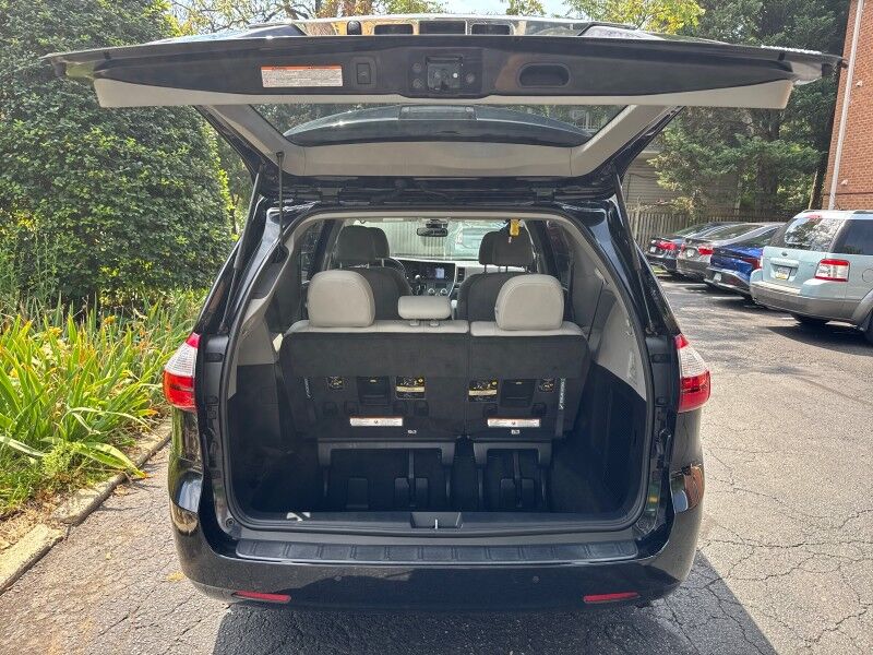 2018 Toyota Sienna Limited Premium AWD 7-Passenger w/ Entertainment Pkg Arlington VA