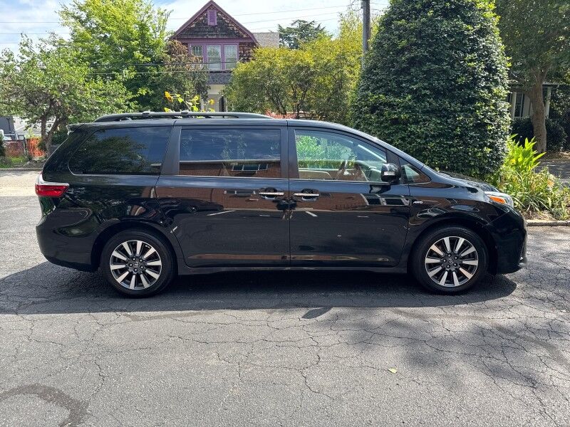 2018 Toyota Sienna Limited Premium AWD 7-Passenger w/ Entertainment Pkg Arlington VA