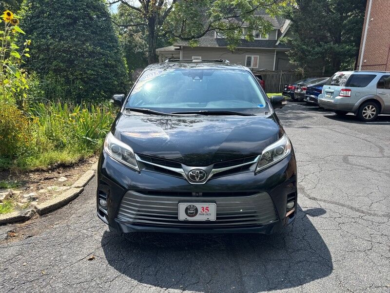 2018 Toyota Sienna Limited Premium AWD 7-Passenger w/ Entertainment Pkg Arlington VA