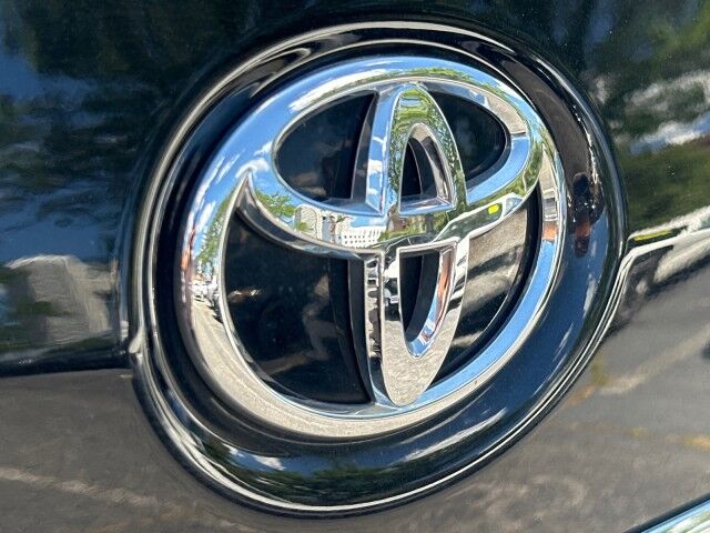 2018 Toyota Sienna Limited Premium Worcester MA
