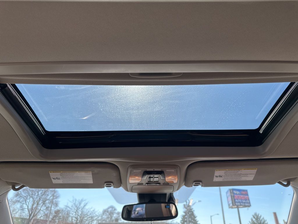 2018 Toyota Sienna Limited Premium Worcester MA