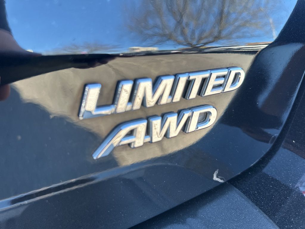 2018 Toyota Sienna Limited Premium Worcester MA