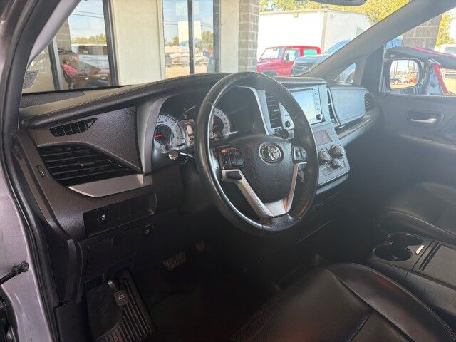 2018 Toyota Sienna SE Premium Lafayette LA