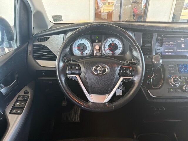 2018 Toyota Sienna SE Premium Lafayette LA