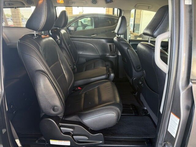2018 Toyota Sienna SE Premium Lafayette LA