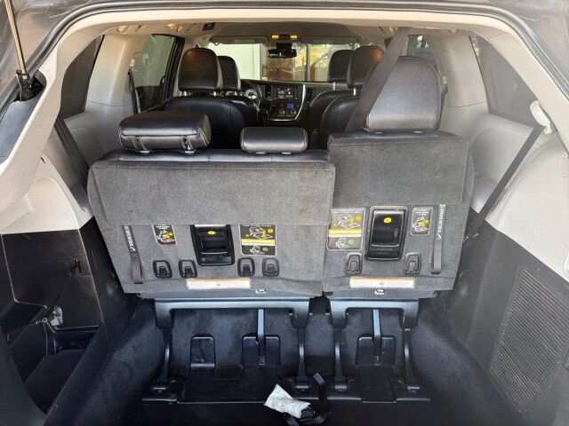 2018 Toyota Sienna SE Premium Lafayette LA