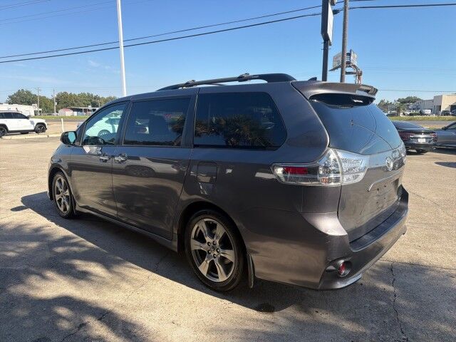 2018 Toyota Sienna SE Premium Lafayette LA