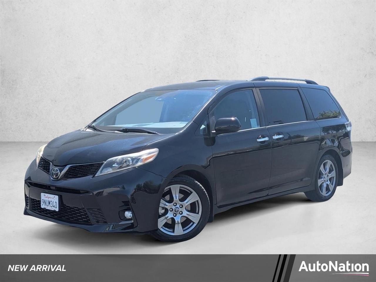 2018 Toyota Sienna SE