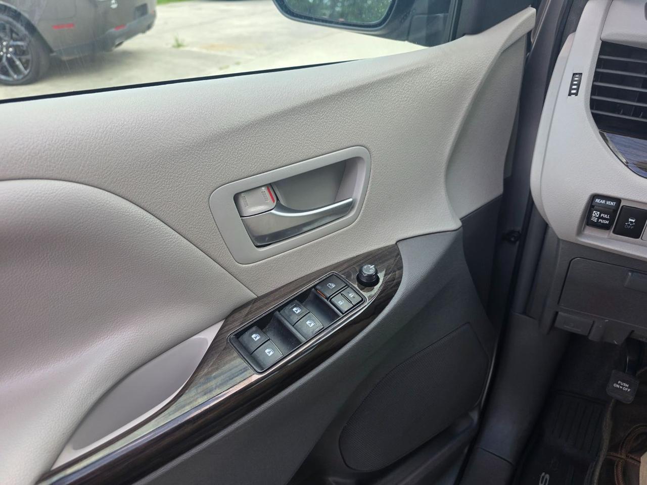 2018 Toyota Sienna XLE 8 Passenger Hardeeville SC
